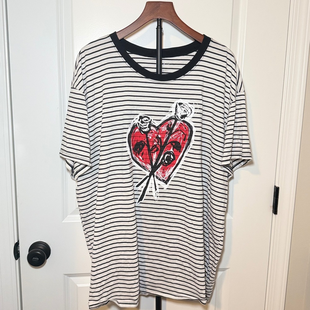 Torrid Women 3X Black White Striped Heart Rose Graphic Relaxed Fit T-Shirt